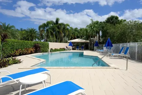 32 Admirals Court Palm Beach Gardens FL 33418
