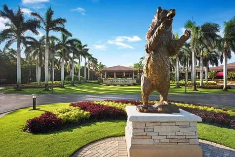 32 Admirals Court Palm Beach Gardens FL 33418