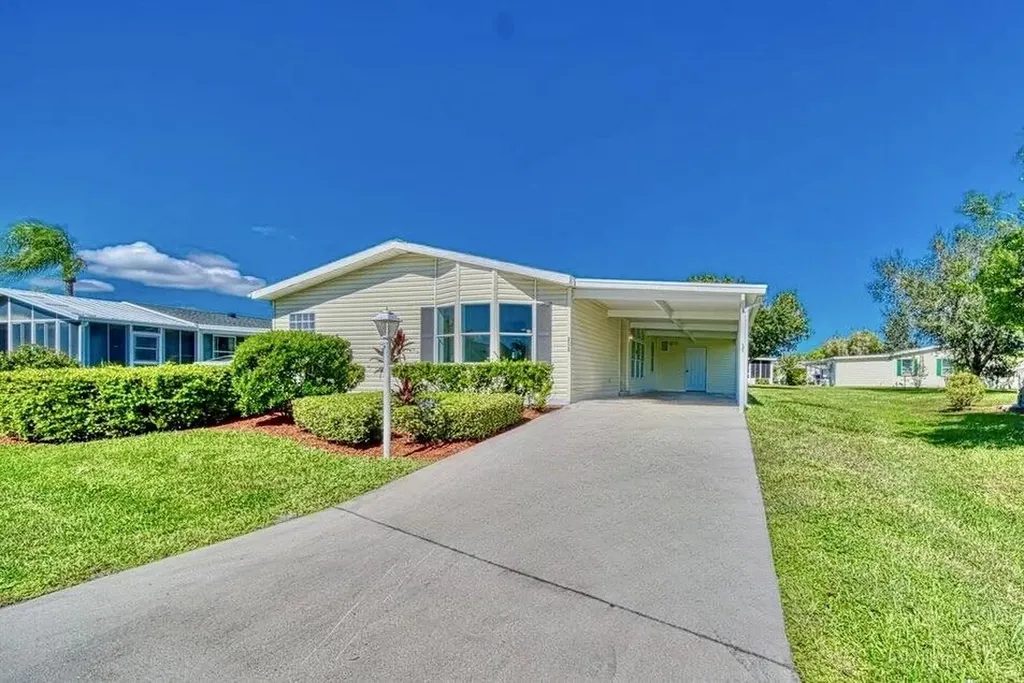 2824 Nine Iron Drive Port St Lucie FL 34952