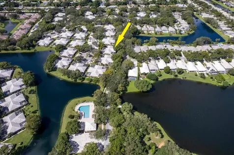 2901 Lakemont Court Palm Beach Gardens FL 33403