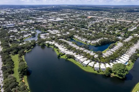 2901 Lakemont Court Palm Beach Gardens FL 33403