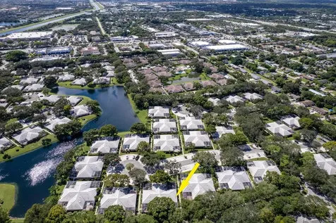 2901 Lakemont Court Palm Beach Gardens FL 33403