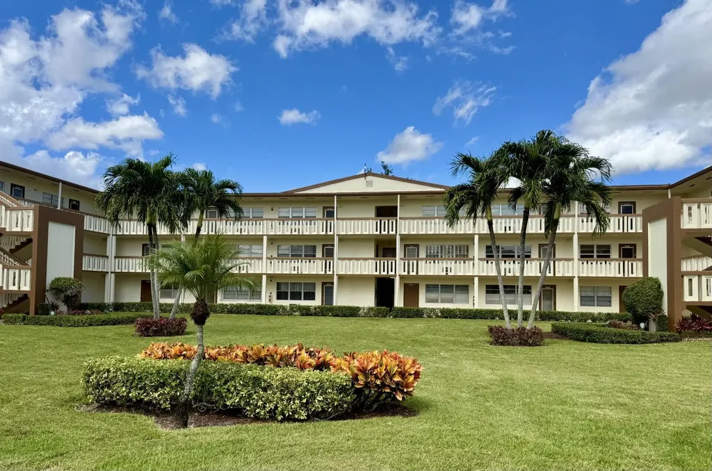 273 Mansfield G Boca Raton FL 33434