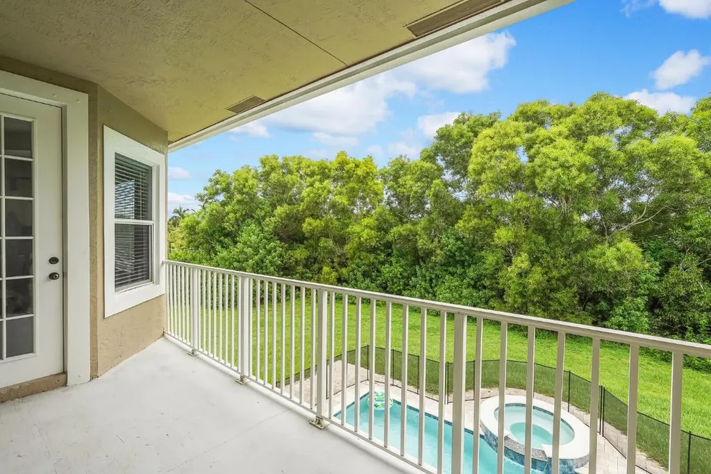 16383 73rd Terrace N Palm Beach Gardens FL 33418