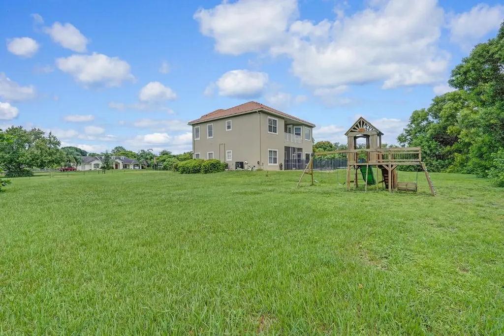 16383 73rd Terrace N Palm Beach Gardens FL 33418