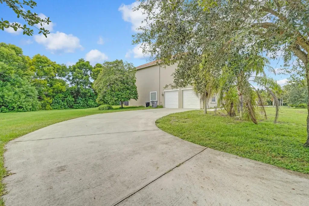 16383 73rd Terrace N Palm Beach Gardens FL 33418