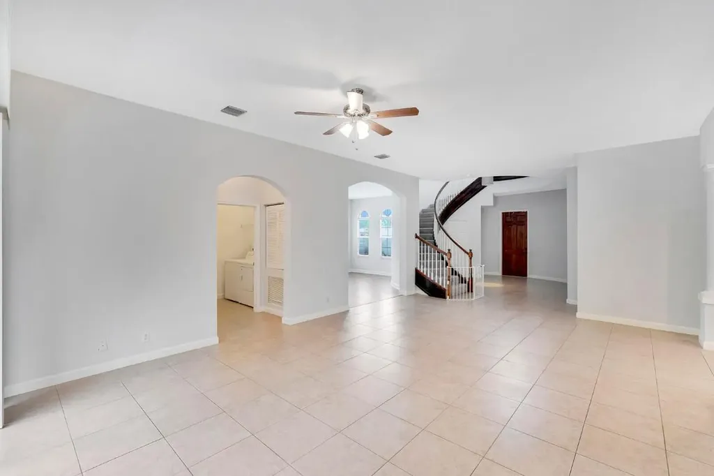 16383 73rd Terrace N Palm Beach Gardens FL 33418