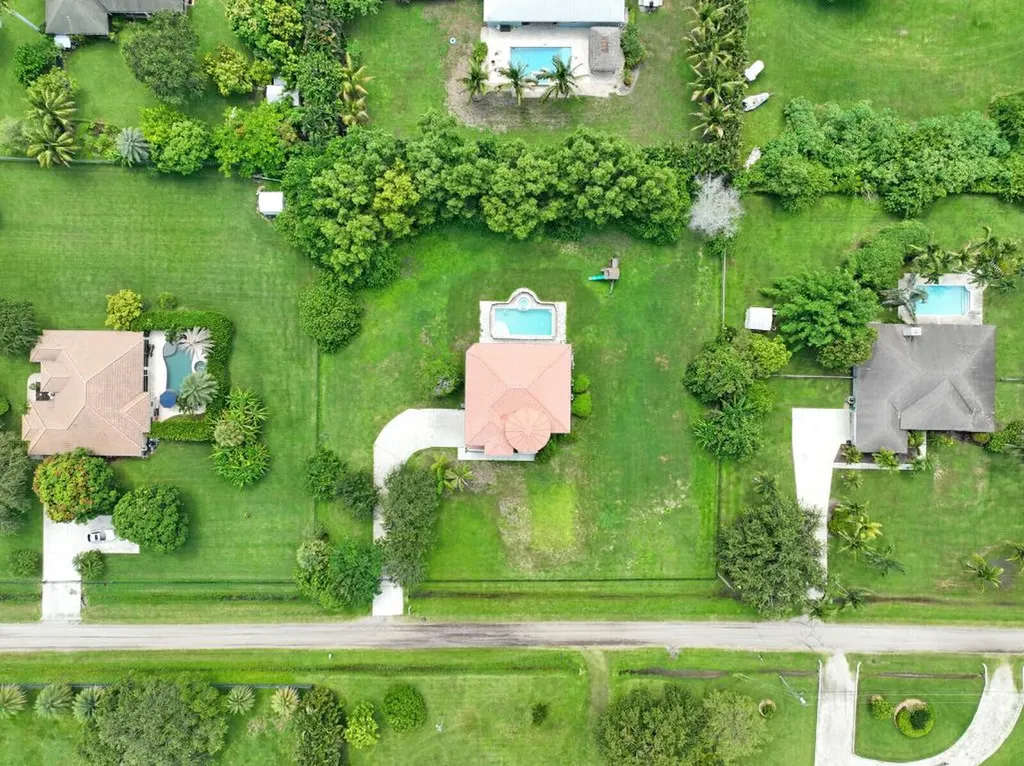 16383 73rd Terrace N Palm Beach Gardens FL 33418