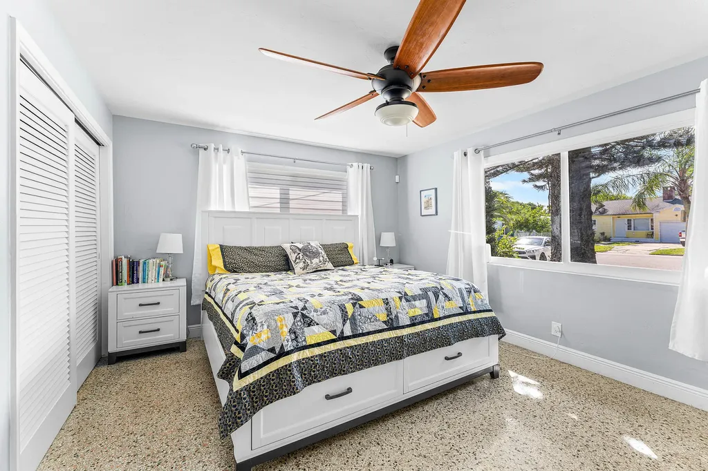 439 45th Street West Palm Beach FL 33407