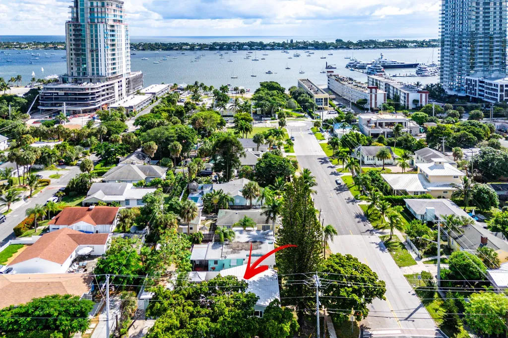 439 45th Street West Palm Beach FL 33407