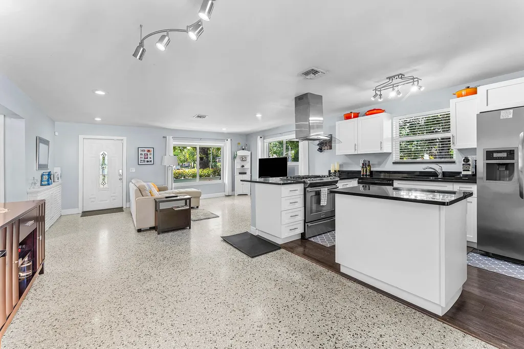 439 45th Street West Palm Beach FL 33407