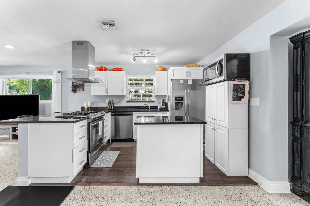 439 45th Street West Palm Beach FL 33407