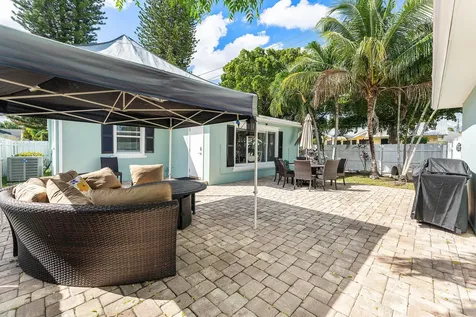 439 45th Street West Palm Beach FL 33407