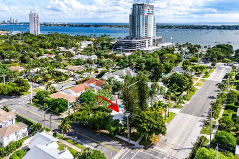 439 45th Street West Palm Beach FL 33407