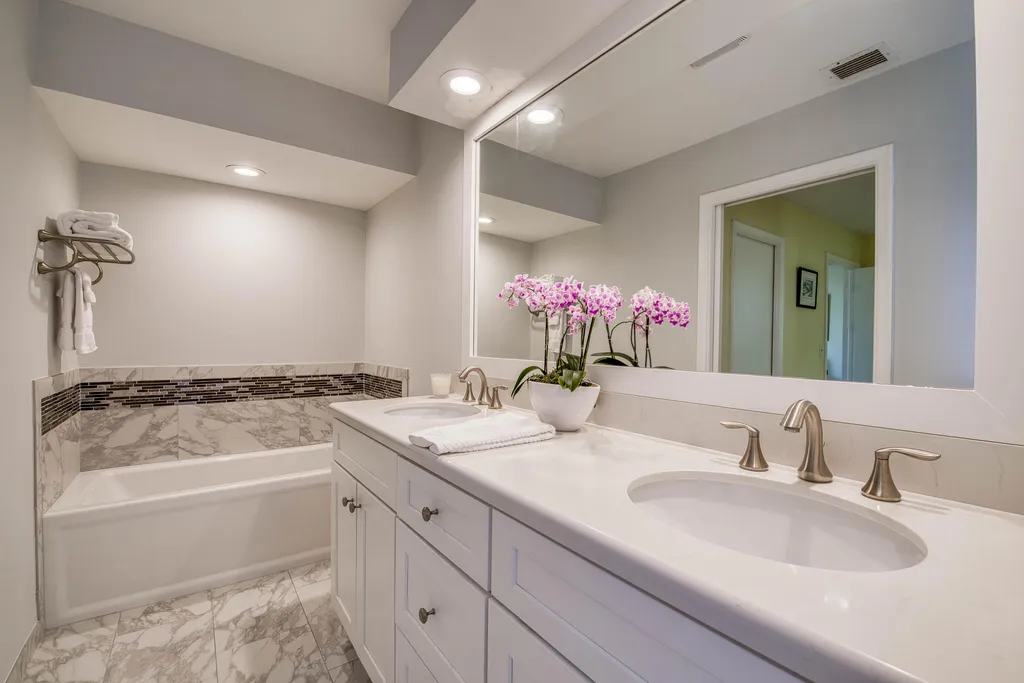 13793 Whispering Lakes Lane Palm Beach Gardens FL 33418