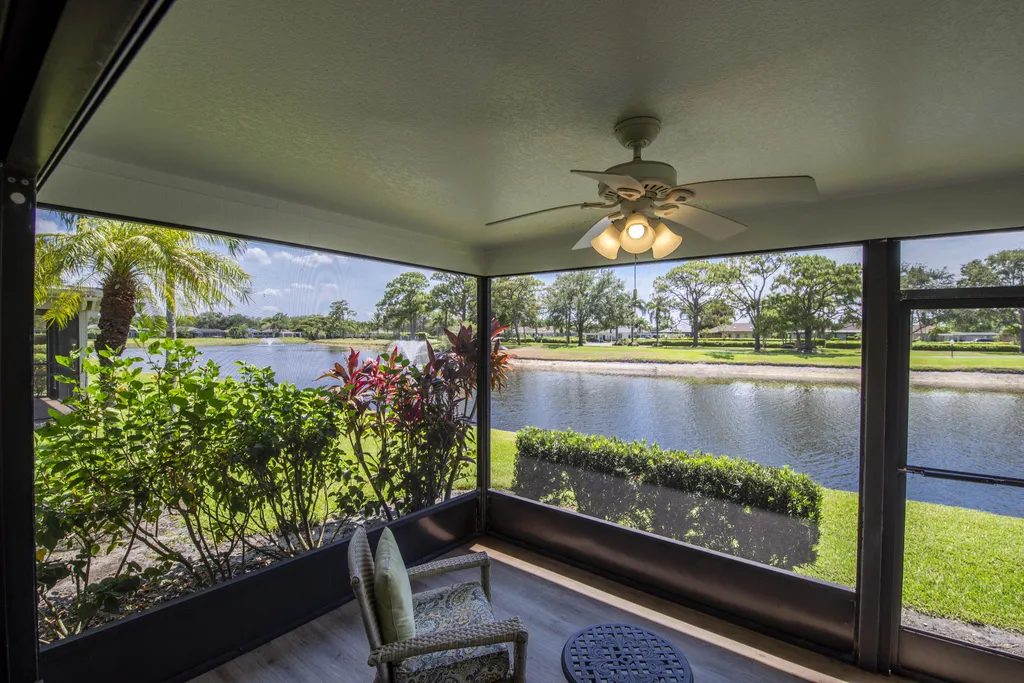 13793 Whispering Lakes Lane Palm Beach Gardens FL 33418