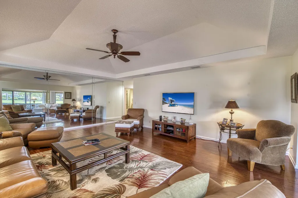 13793 Whispering Lakes Lane Palm Beach Gardens FL 33418
