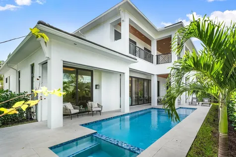 2609 NE 27 Way Fort Lauderdale FL 33306