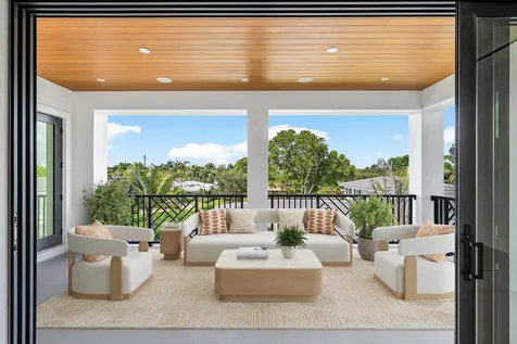 2609 NE 27 Way Fort Lauderdale FL 33306