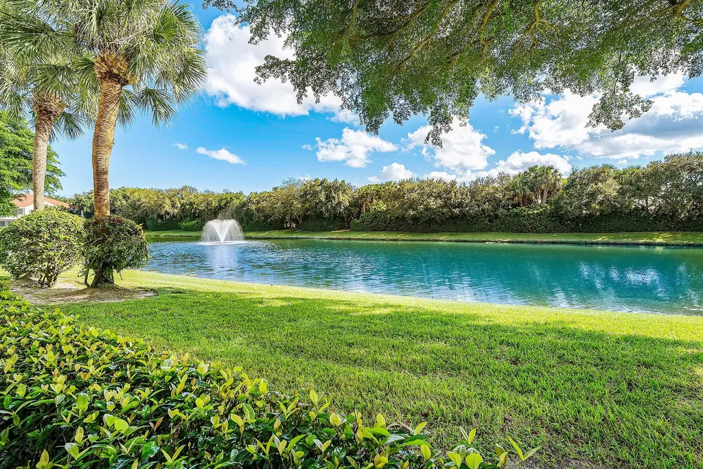 106 Palm Bay Drive Palm Beach Gardens FL 33418