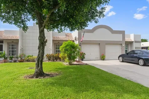 9244 Flynn Circle Boca Raton FL 33496
