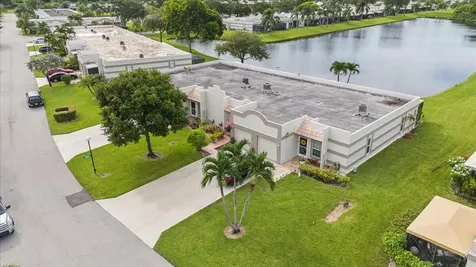 9244 Flynn Circle Boca Raton FL 33496