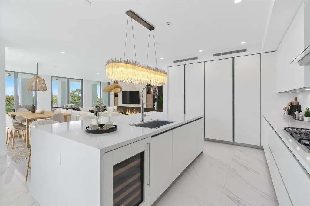 495 E Royal Palm Road Boca Raton FL 33432