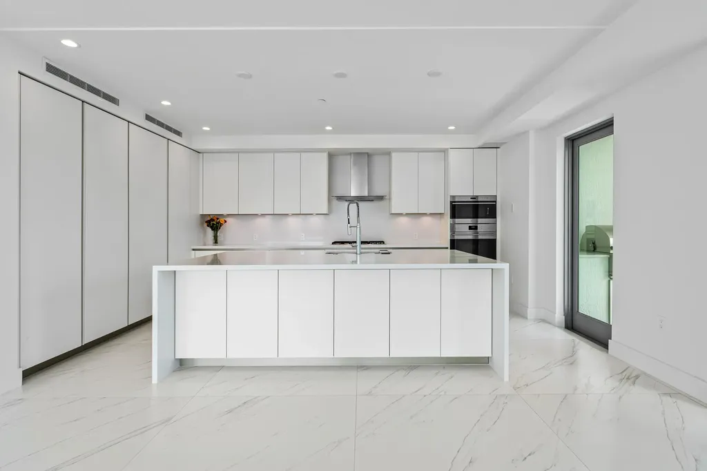 495 E Royal Palm Road Boca Raton FL 33432