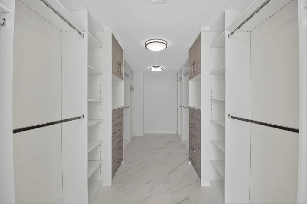495 E Royal Palm Road Boca Raton FL 33432