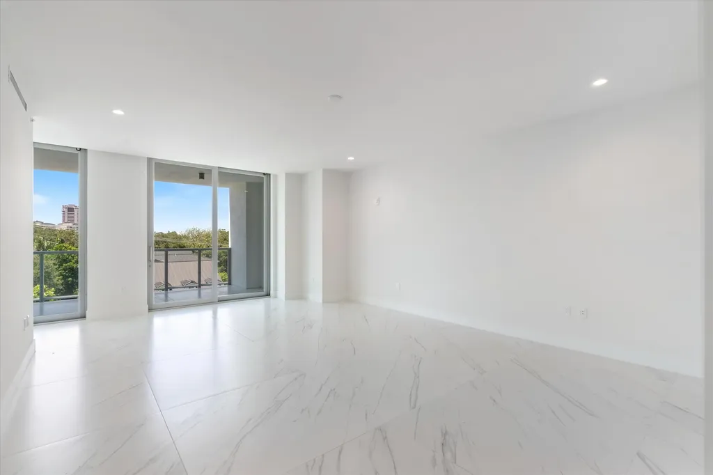 495 E Royal Palm Road Boca Raton FL 33432