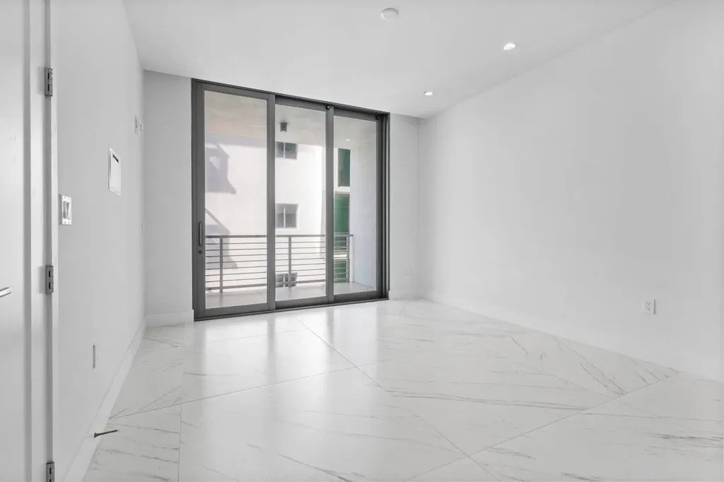 495 E Royal Palm Road Boca Raton FL 33432