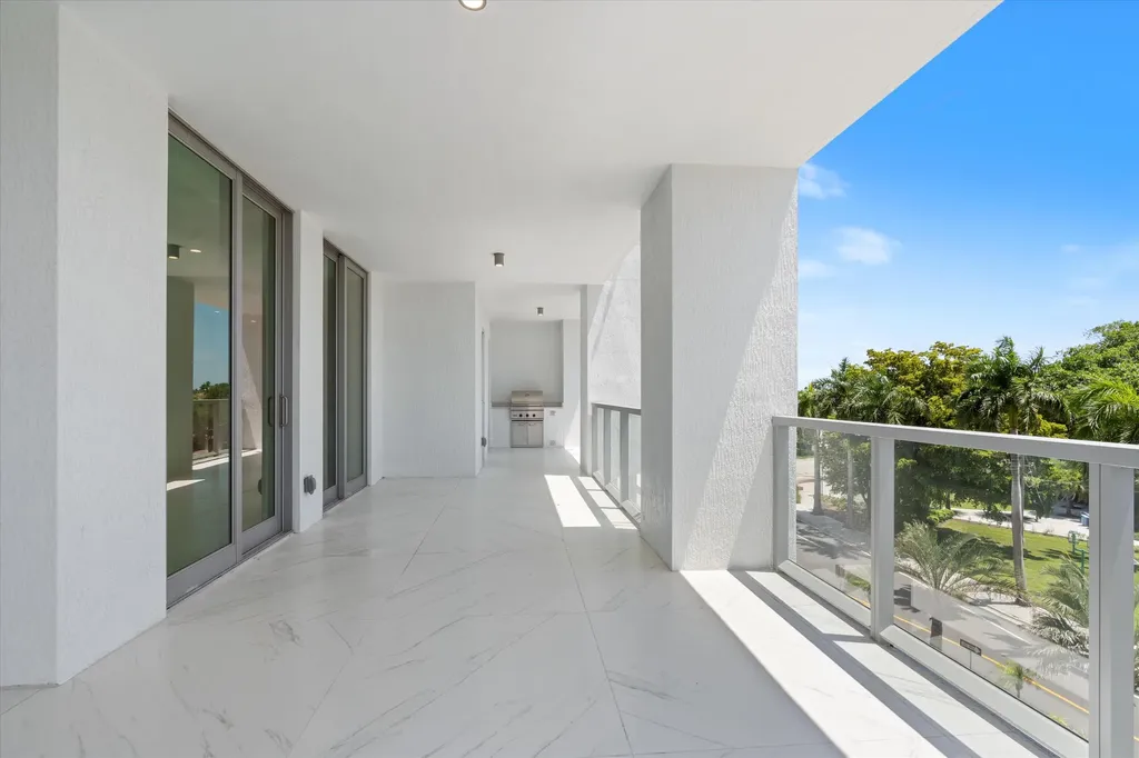 495 E Royal Palm Road Boca Raton FL 33432