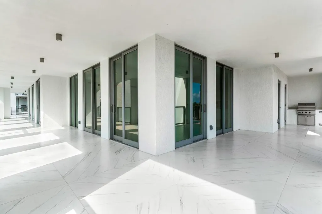 495 E Royal Palm Road Boca Raton FL 33432