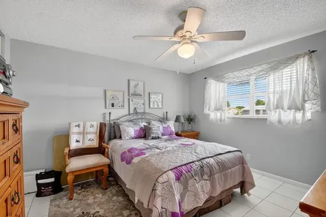 204 Oxford 300 West Palm Beach FL 33417