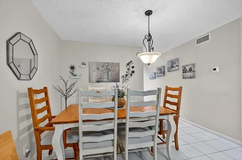 204 Oxford 300 West Palm Beach FL 33417