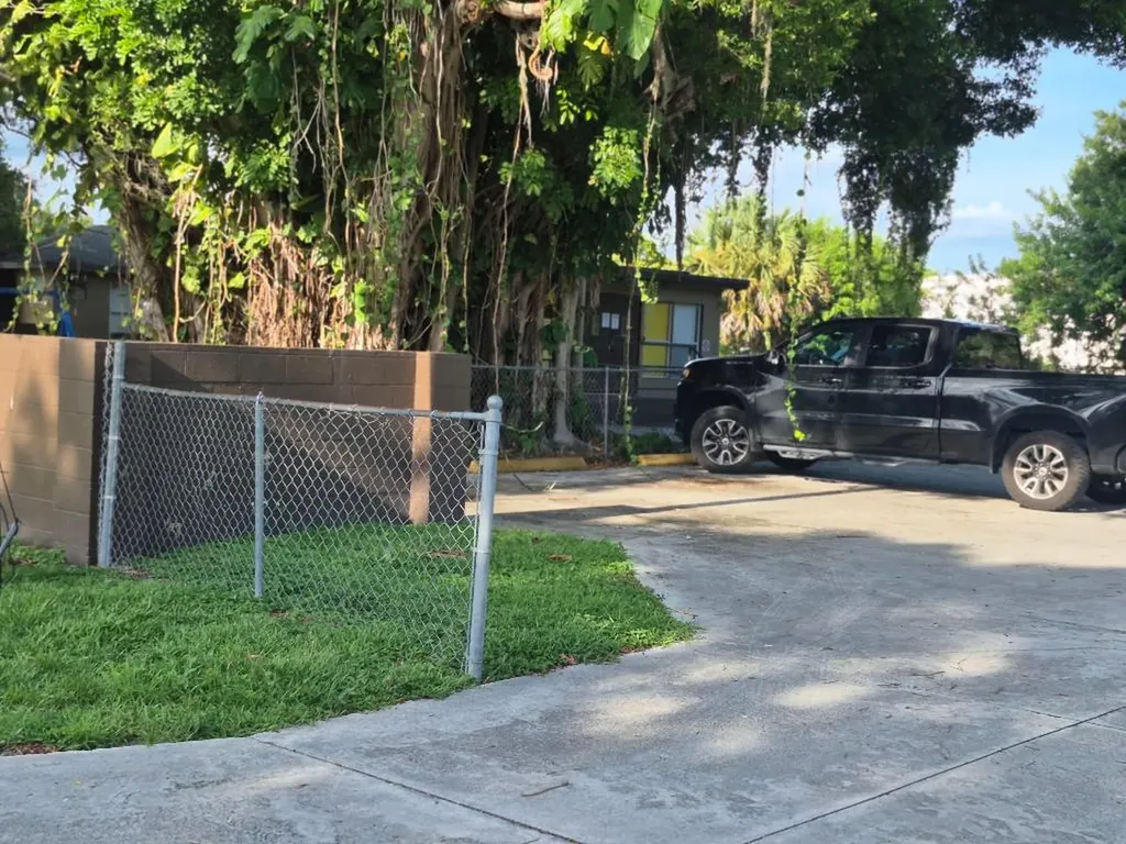 2007 Orange Avenue Fort Pierce FL 34950