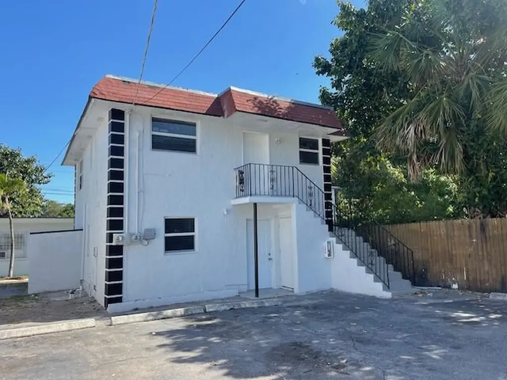 302 N Tamarind Avenue West Palm Beach FL 33401
