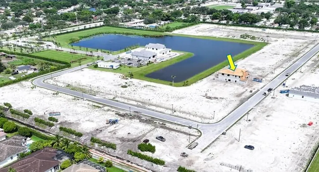 5005 Naugle Way Davie FL 33328