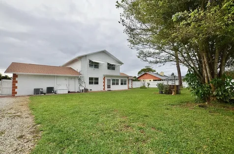 2097 SE Morningside Boulevard Port St Lucie FL 34952