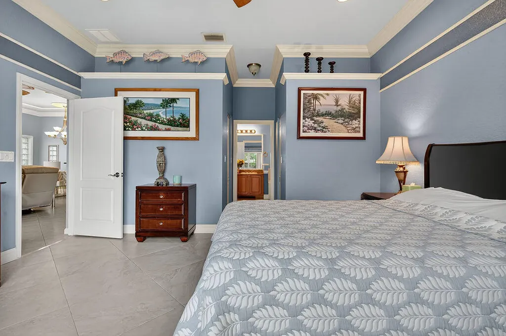 212 Berenger Walk Royal Palm Beach FL 33414