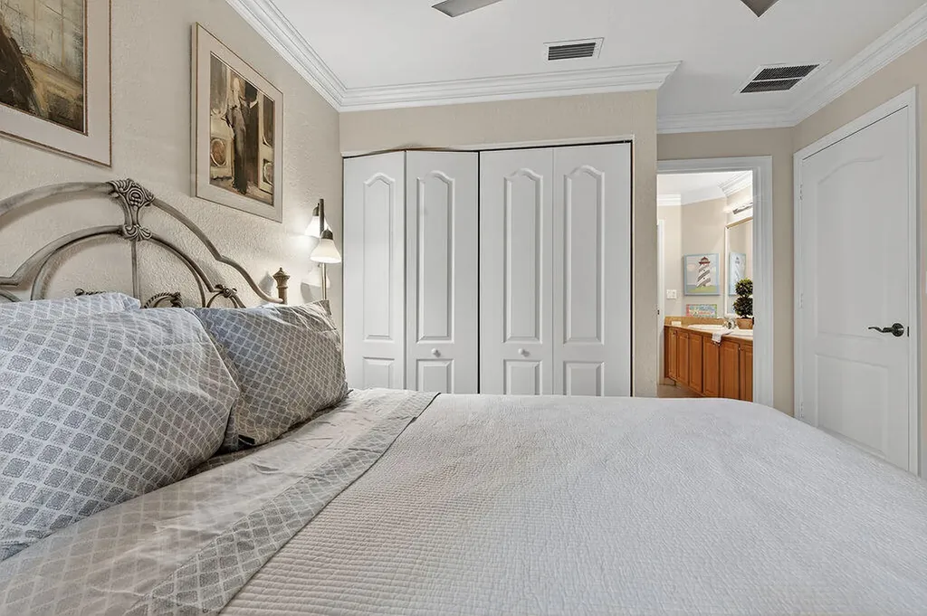 212 Berenger Walk Royal Palm Beach FL 33414