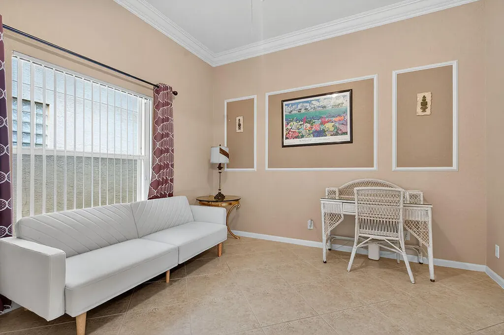 212 Berenger Walk Royal Palm Beach FL 33414
