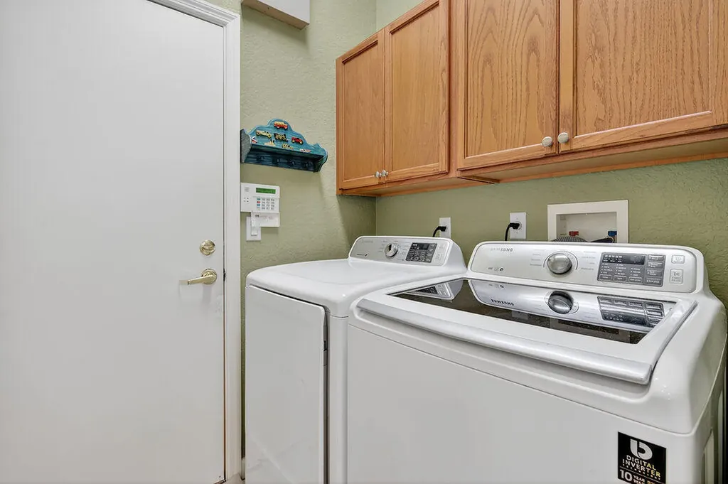 212 Berenger Walk Royal Palm Beach FL 33414