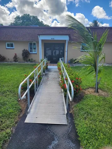 1616 Crandon Avenue Mangonia Park FL 33407