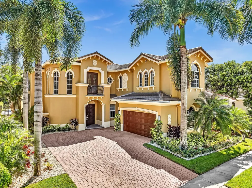 8126 Valhalla Drive Delray Beach FL 33446