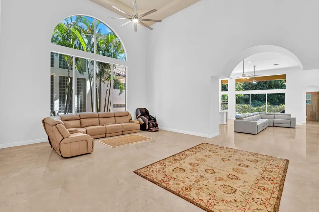 8126 Valhalla Drive Delray Beach FL 33446