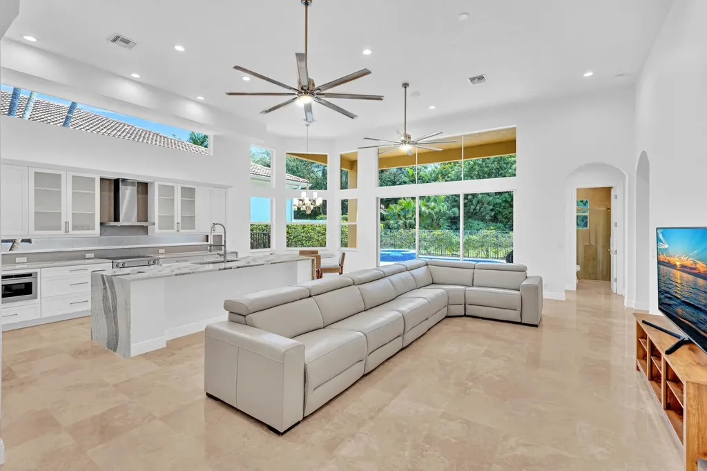 8126 Valhalla Drive Delray Beach FL 33446