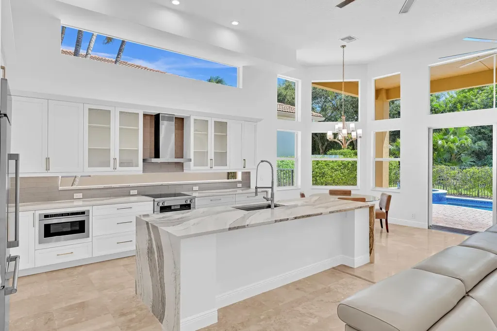 8126 Valhalla Drive Delray Beach FL 33446