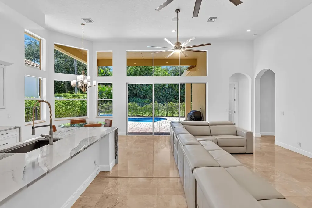 8126 Valhalla Drive Delray Beach FL 33446