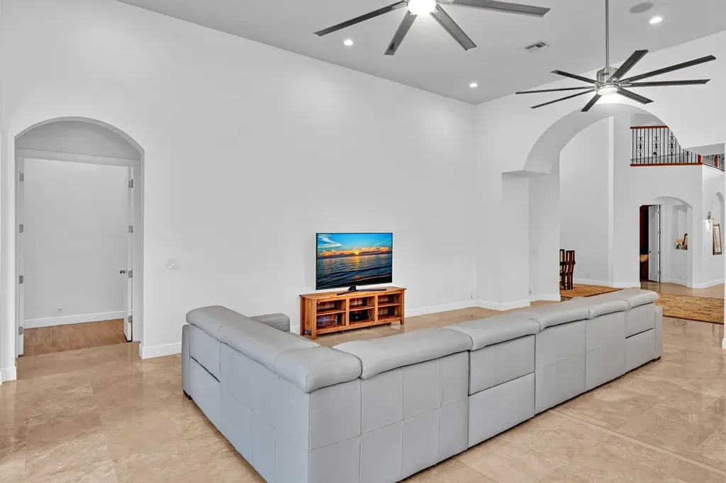 8126 Valhalla Drive Delray Beach FL 33446